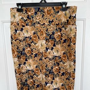 LuLaroe Cassie skirt. Large. Like new
